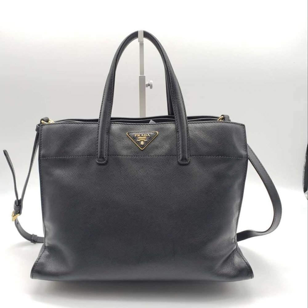 100% Authentic Prada Saffiano Triple Pocket Nero Black Shoulder Bag